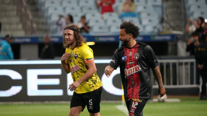 Marcelo y Puyol debutan en la Liga Monumental 2025